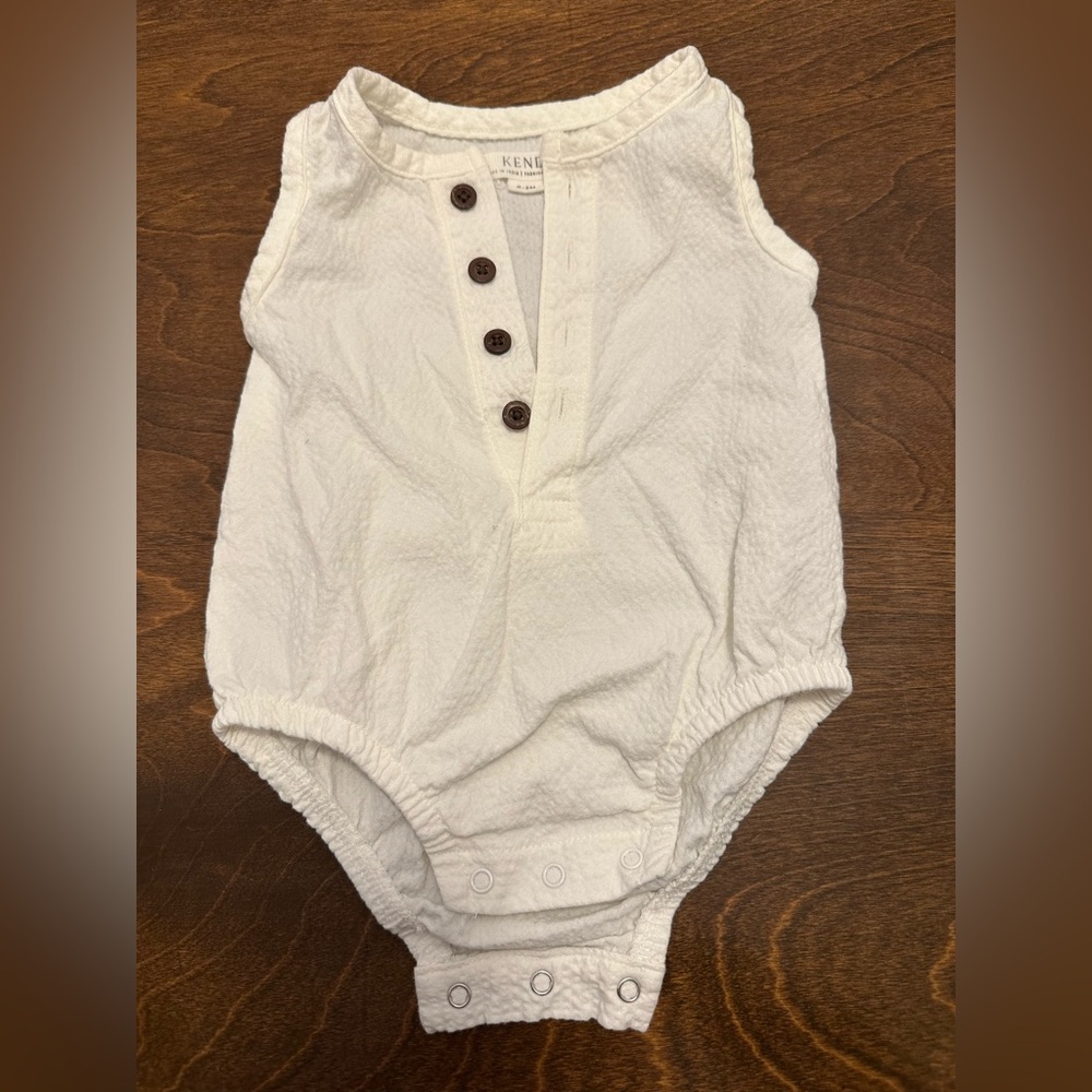 White Button-Up Baby Onesie by Kendi